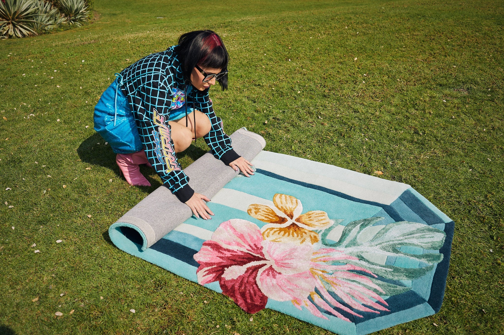 Blue Emerald ICON Gem Rug - Wear The House