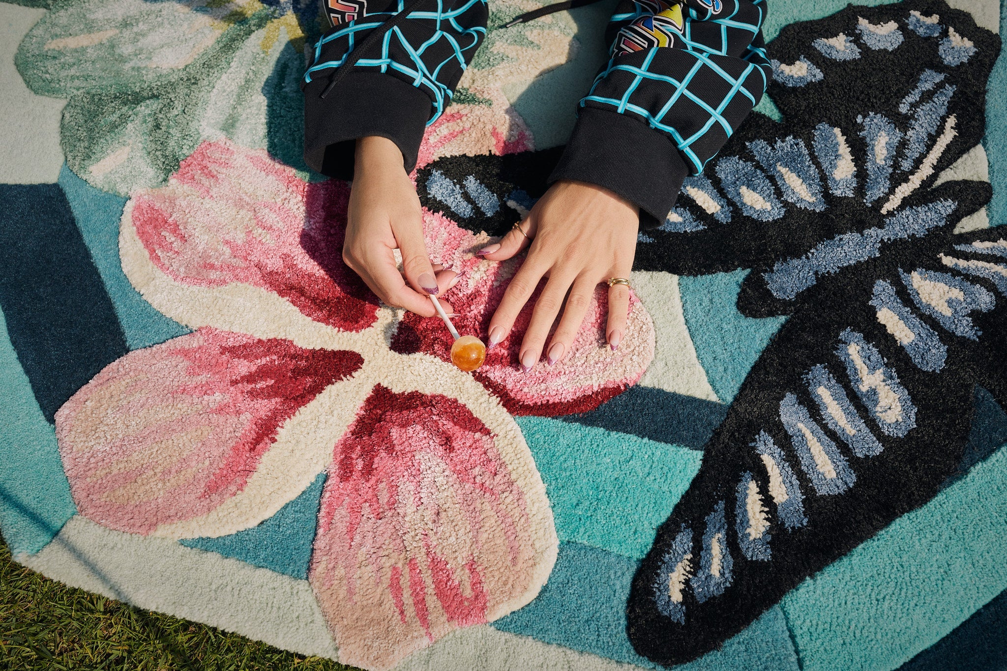 Blue Emerald ICON Gem Rug - Wear The House