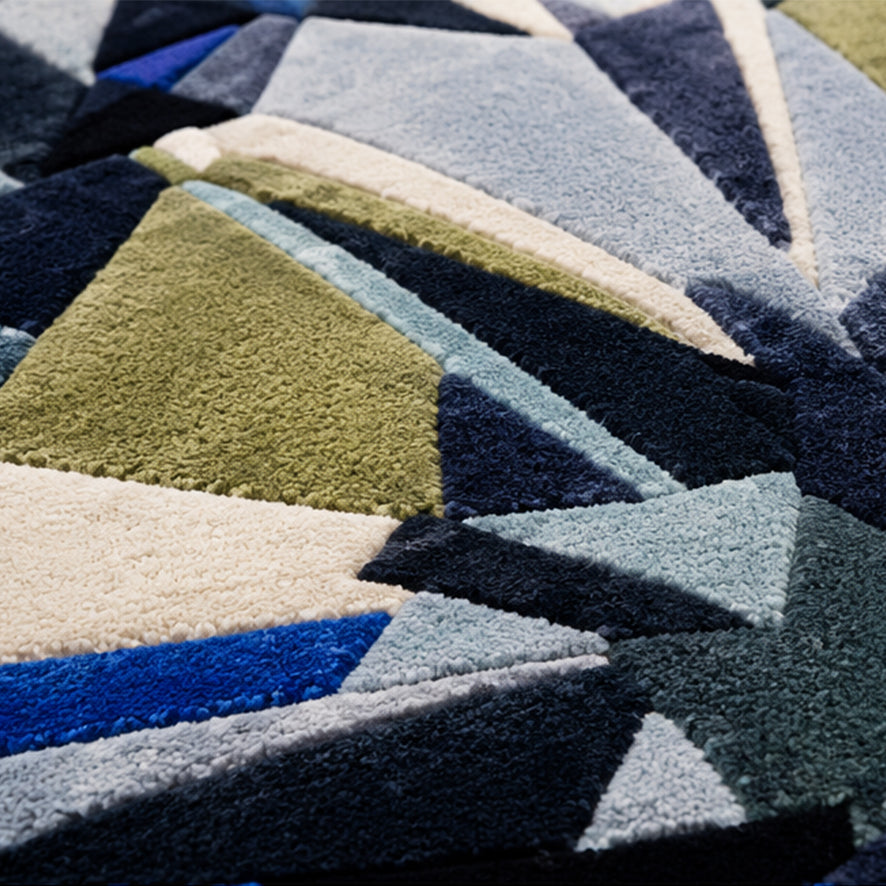 Close-up of the carved facets on the Blue Diamond Round Gem Rug